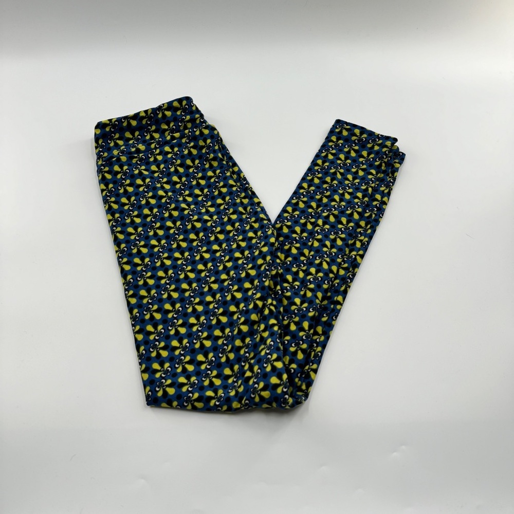 LuLaRoe One Size (OS) Leggings – Buttery Soft Stretchy Printed Leggings